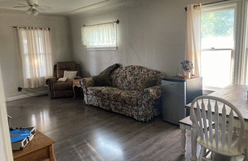 Laurel House | 3-bedroom house in Laurel with AC,conveniently located, parking, and more