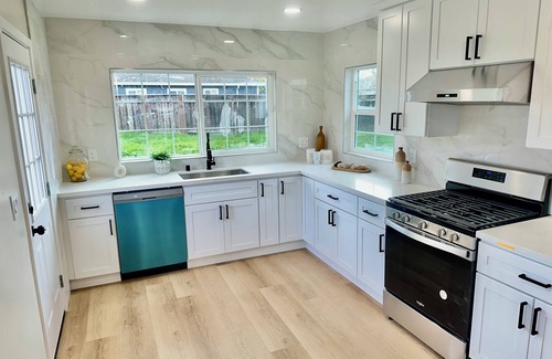 San Tomas House | 3-bedroom house in peaceful Campbell with WiFi