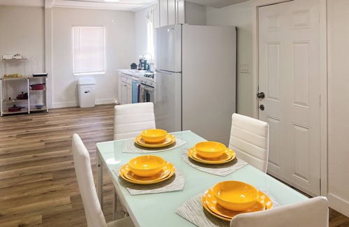 Riverside House | 3-bedroom house in Riverside