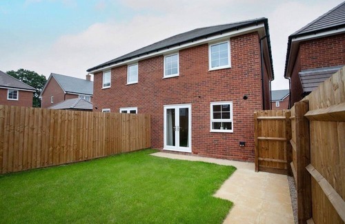 Rugby House | 3 Bedroom House in Rugby