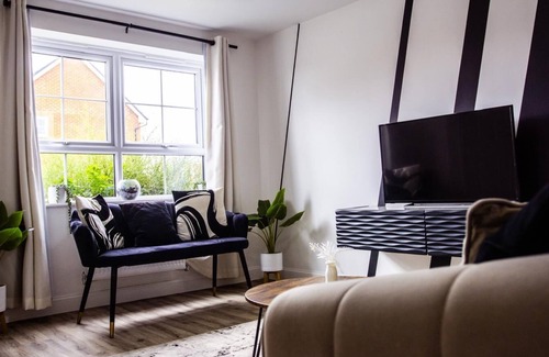 Rugby House | 3 Bedroom House in Rugby