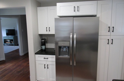 Galax House | 3-bedroom house in serene Galax with AC
