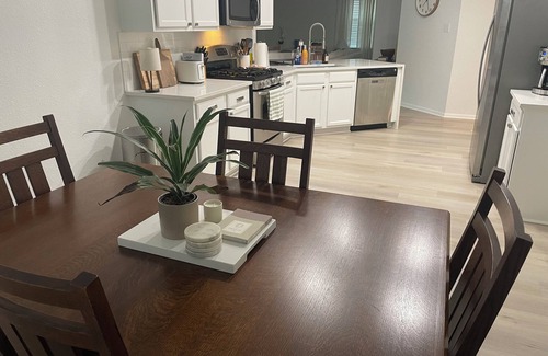 Sterling Ridge House | 3-bedroom house in The Woodlands with AC, WiFi and more!