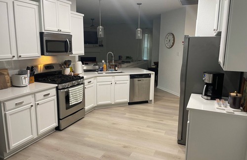 Sterling Ridge House | 3-bedroom house in The Woodlands with AC, WiFi and more!