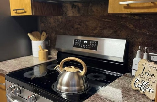 Brownsville House | 3-bedroom house in nice Brownsville Tx. with swimming pool & AC