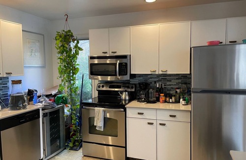 Northwest Harbor House | 3-bedroom house in awesome East Hampton with AC, WiFi, backs up to county park