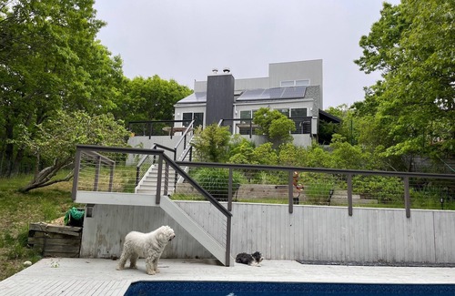 Northwest Harbor House | 3-bedroom house in awesome East Hampton with AC, WiFi, backs up to county park