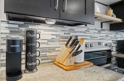 South Corals House | 3-bedroom house in tranquil Oakland Park with heated pool