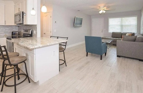 Holland By The Sea House | 3-bedroom house in superb very close to Ormond Beach with AC