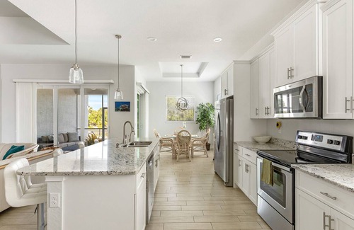 Rotonda Lakes House | 3-bedroom house in welcoming Rotonda West with WiFi, AC, pet friendly,