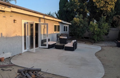 Simi Valley House | 3-bedroom house in peaceful Simi Valley with AC