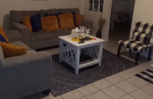 Stockbridge House | 3-bedroom house in marvelous Stockbridge with WiFi, AC