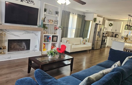 McDonough House | 3-bedroom house in welcoming McDonough with AC, WiFi. Enjoy your stay