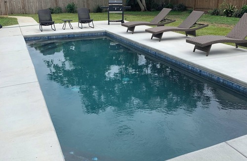 Gulfport House | 3-bedroom house in welcoming Gulfport with in ground POOL! Enjoy your stay!