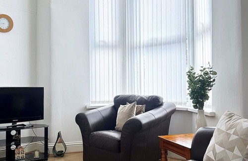 Anfield House | 3 Bedroom House near Liverpool Football Stadium