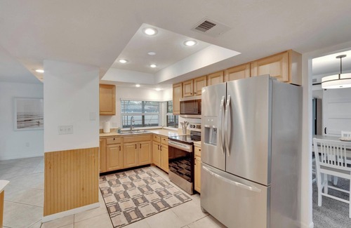 Seminole House | 3-bedroom house near Indian Rocks Beach with Pool!