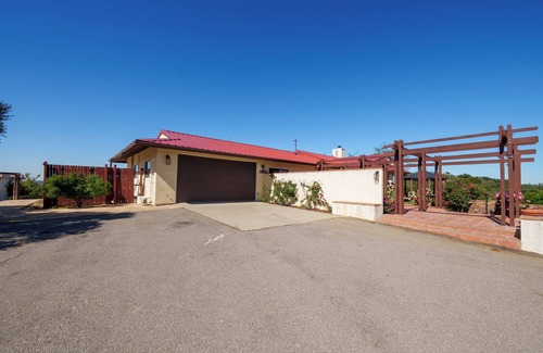 Campo House | 3 Bedroom house on 80 Acre Lot with Private Walking Trails close to Lake Morena