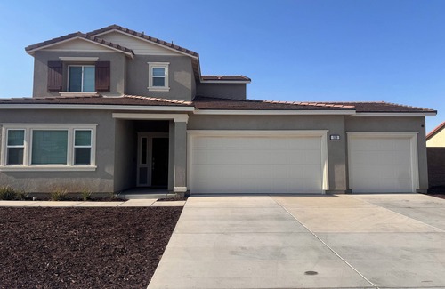 Hemet House | 3-bedroom house retreat in safe Hemet location near Diamond Valley Lake.