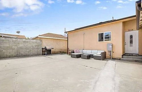 Sun Valley House | 3-bedroom house right next to Burbank Hollywood Airport!