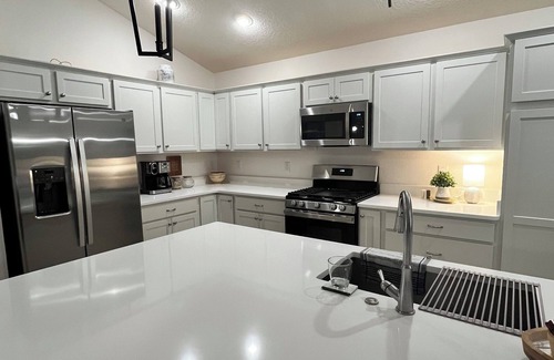 Okahumpka House | 3-bedroom house with Pool and Spa in The Villages with great views and privacy.