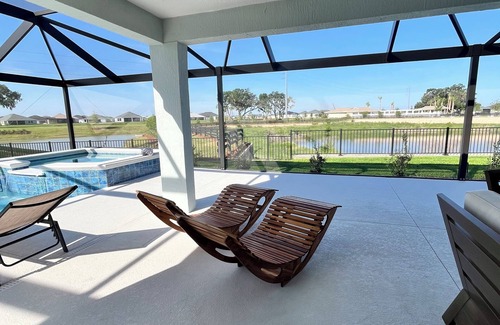 Okahumpka House | 3-bedroom house with Pool and Spa in The Villages with great views and privacy.