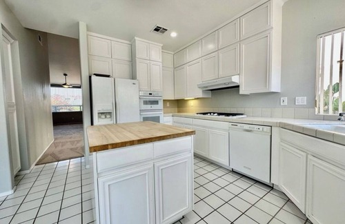 Palm Desert House | 3-bedroom house with a lap pool in Palm Desert in the gated Whitehawk Community