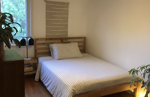 Bloorcourt Village House | 3 Bedroom house with garden in the city