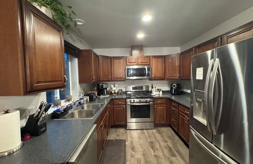 Soldotna House | 3-bedroom house with walking distance to Kenai River, family friendly.