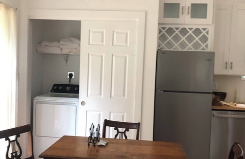 Middle Hope House | 3-bedroom house wooded location one hour fifteen minutes North of G.W.Bridge