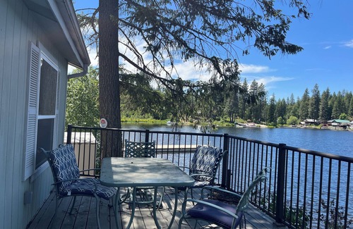 Newport Cabin | 3-bedroom lakefront cabin with WiFi, AC and a private dock. Bring the family!