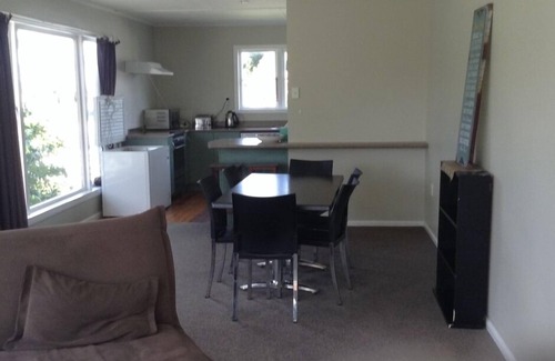 Whitianga House | 3 Bedroom/Large Section Close to Estuary