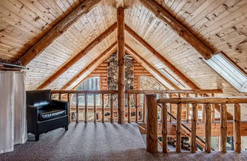 New Lisbon Cabin | 3-bedroom Lodge cabin in lovely New Lisbon