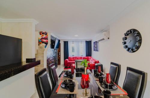 Manga House | 3 Bedroom Luxury Villa - Minutes to Walled City