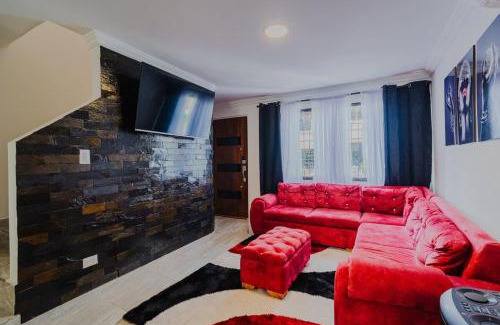 Manga House | 3 Bedroom Luxury Villa - Minutes to Walled City