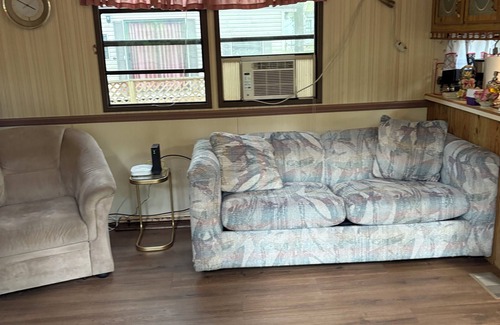 White Mills House | 3-bedroom mobile home in charming Hawley with AC