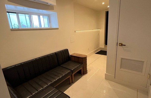 Crown Heights Apartment | 3 bedroom near subway in the heart of crown heights