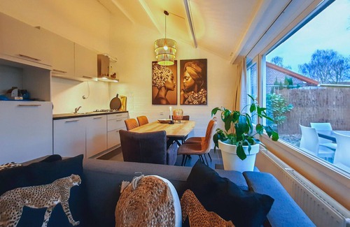Heinkenszand House | 3 bedroom nice home in Heinkenszand