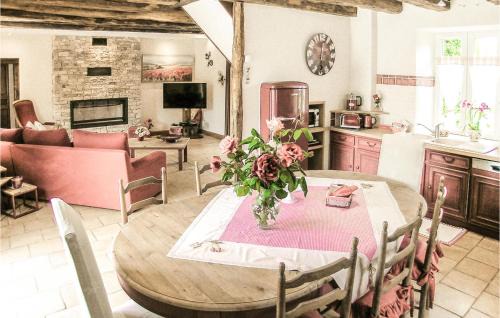 Fleurac House | 3 Bedroom Nice Home In Fleurac