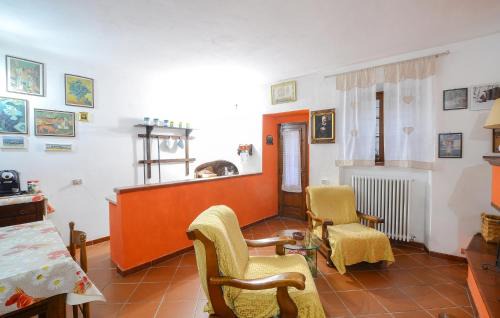 Cardoso House | 3 Bedroom Nice Home In Gallicano