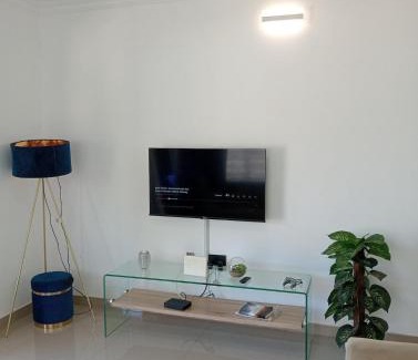 Lusaka Apartment | 3 bedroom nicely priced with Solar backup, Swimming Pool & Wi-Fi