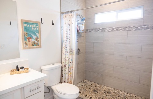 Kahuku House | 3 Bedroom North Shore Home with AC- 30 day