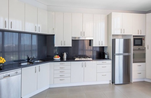 Moore Park Apartment | 3 Bedroom Park Suite at Waterloo Sydney