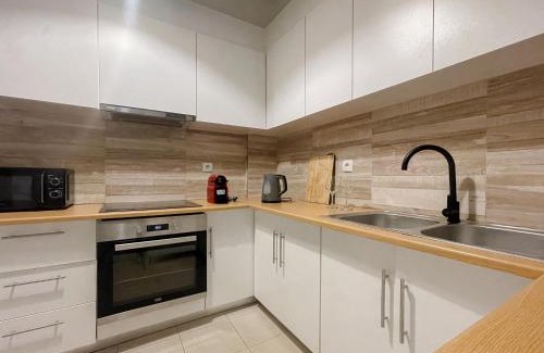 Ano Patisia Apartment | 3-bedroom Parkside apartment