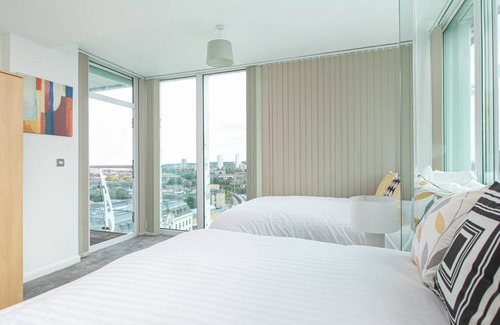 Woolwich House | 3 Bedroom Penthouse Near London Excel, O2 Arena, Greenwich