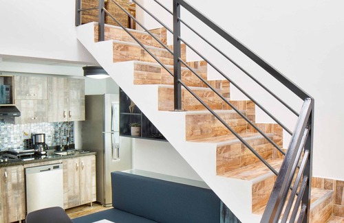 El Poblado Apartment | 3 Bedroom Penthouse Sliding Roof Hot Tub AC