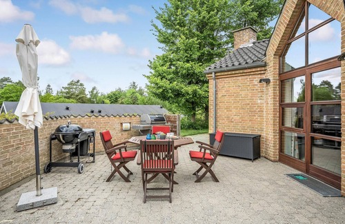 Lyngsbæk Strand House | 3 bedroom pet friendly home in Ebeltoft