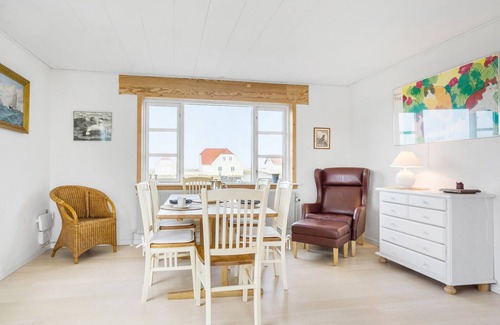 Lild Strand House | 3 bedroom pet friendly home in Frøstrup