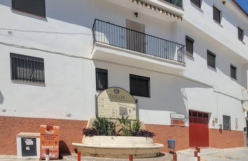 Tolox House | 3 bedroom pet friendly home in Tolox