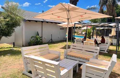 Greater Johannesburg Metropolitan Area House | 3 Bedroom Pool Villa
