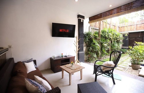 North Legian Villa | 3 Bedroom Pool Villa. 10 Min Walk to the beach